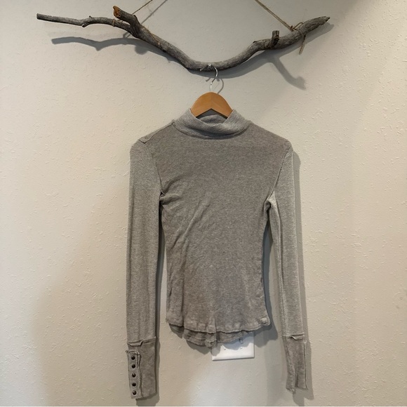 We the Free Freya Mock Neck Top in Grey - Picture 6 of 13